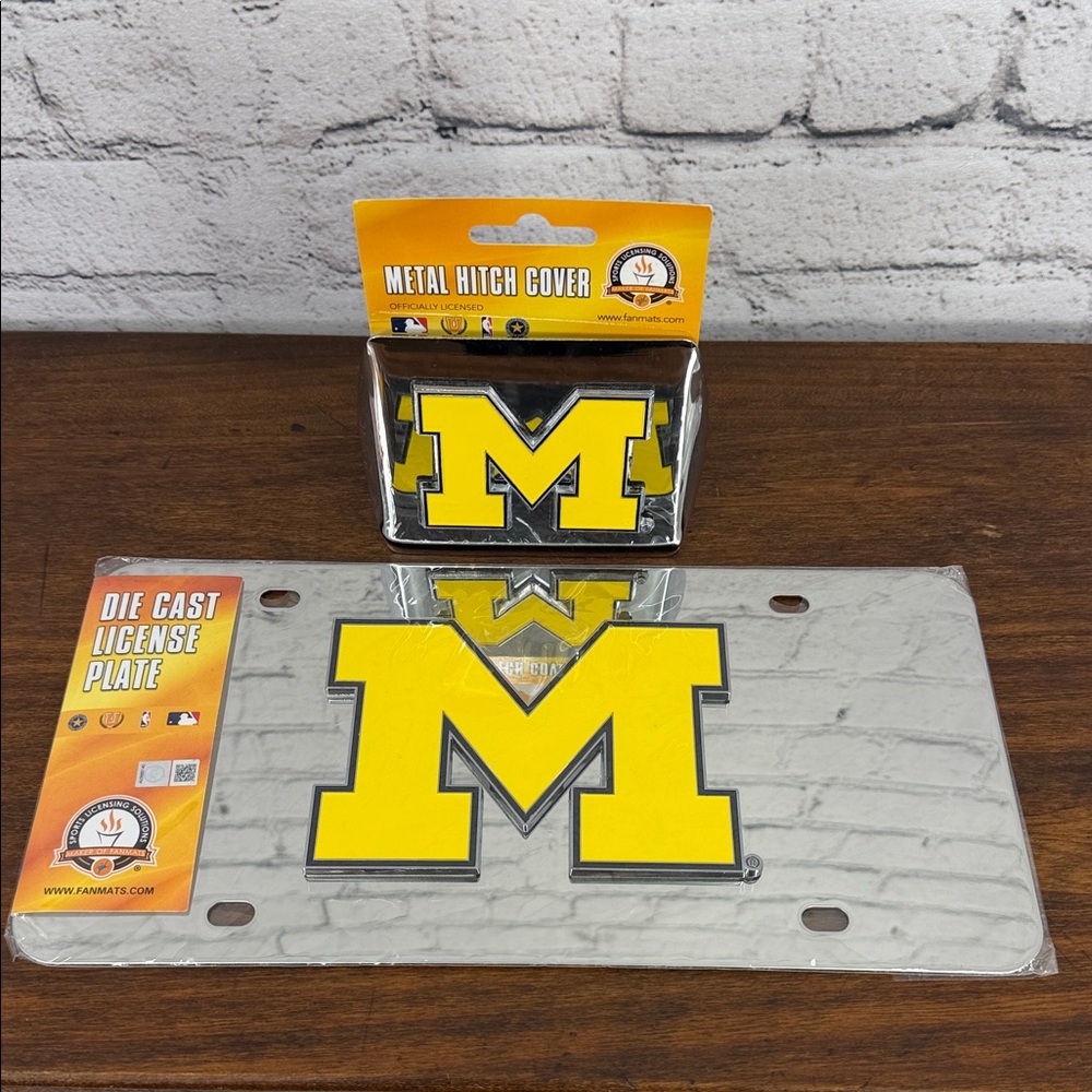 FANMATS Die Cast License Plate + Metal Hitch Cover - Michigan Wolverines - NWT!